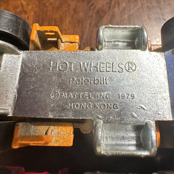 Vintage Hot Wheels Peterbilt Die-Cast Trucks Lot Of 3 Tanker Cement & Stake Bed - Picture 6 of 8